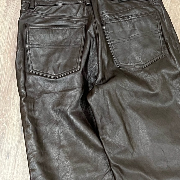 Women’s Tommy Hilfiger Vintage VTG 100% Leather Size 6 Brown Classic Pants - Picture 3 of 10